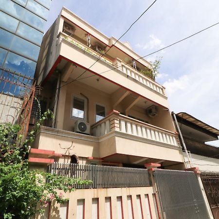 Eiffel Residence Batu Tulis 37 - Female Only Джакарта Экстерьер фото